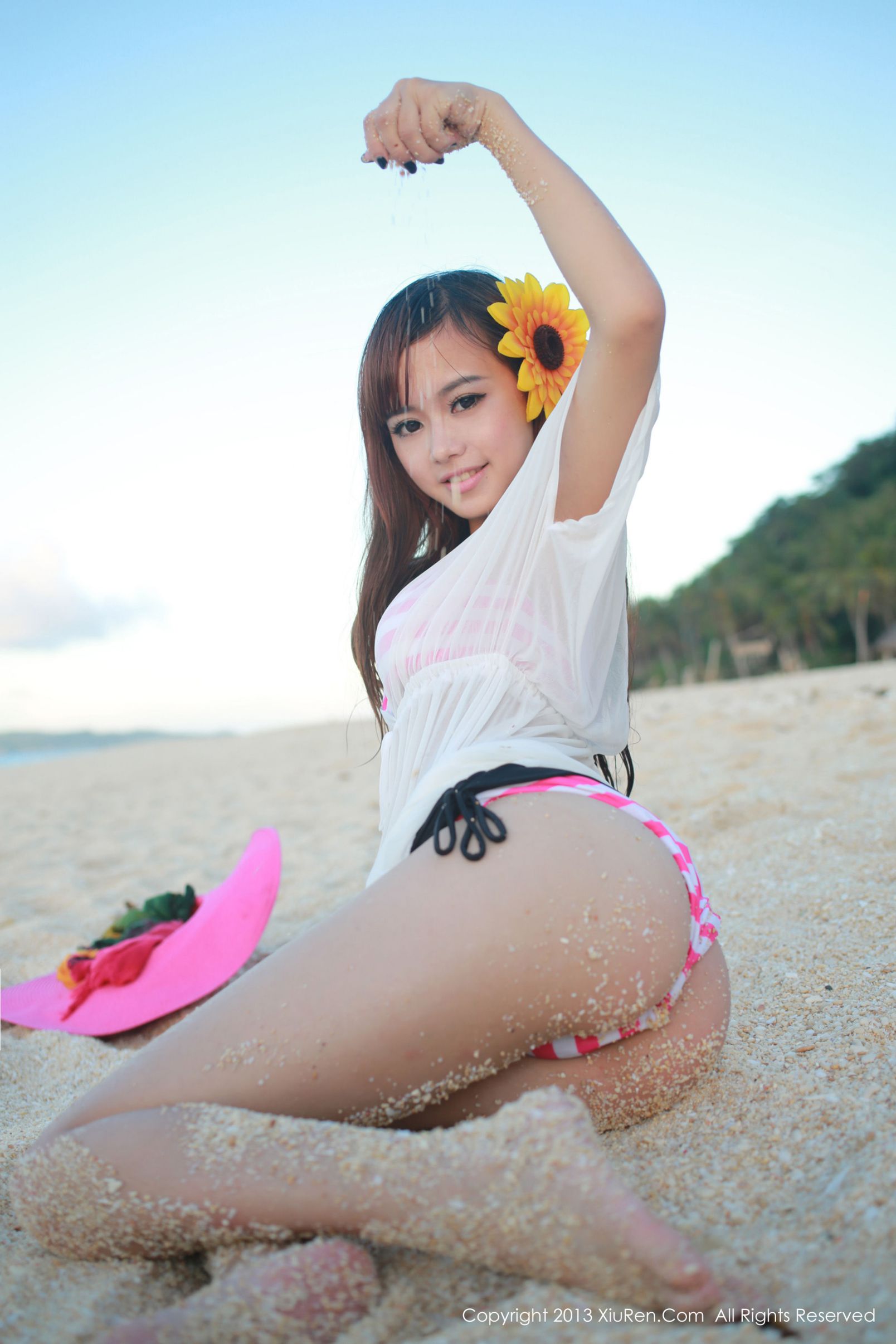 Toro羽住-[XiuRen秀人网写真图套图写真图集]高清写真图NO.0056