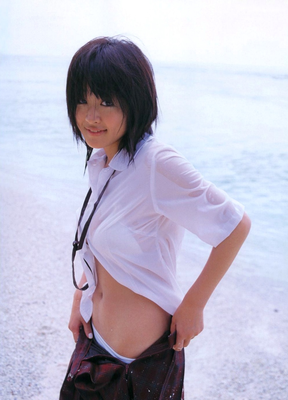 Gallery - 岛本里沙写真集《オトナのカラダ》：海滩泳装与清纯校服诱惑，童颜巨乳私房精选 [83P]童颜巨乳日本比基尼校服诱惑 岛本里沙女神私房照_秀色女神 - image 73