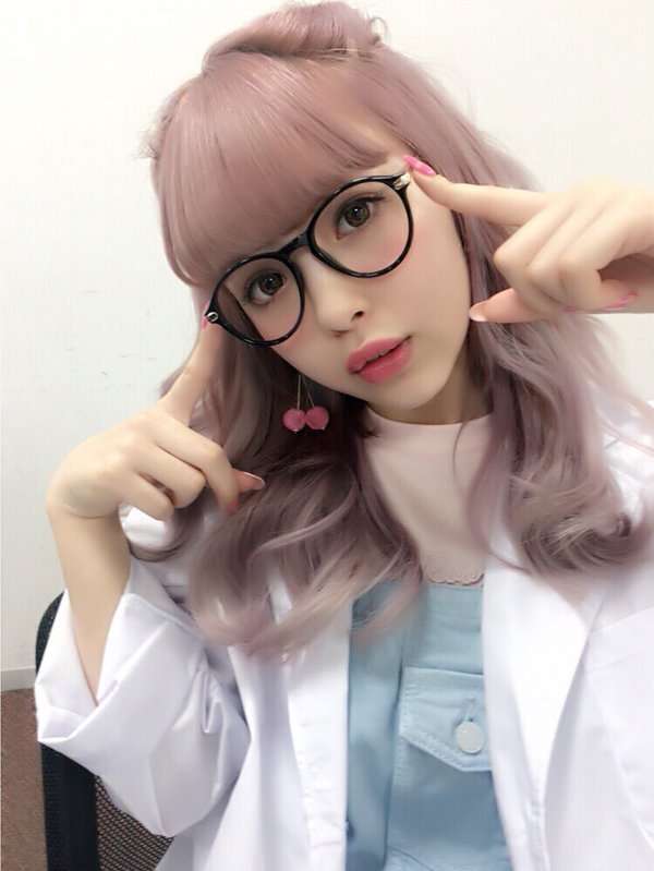 藤田Nicole 人气急剧上升的美人麻豆