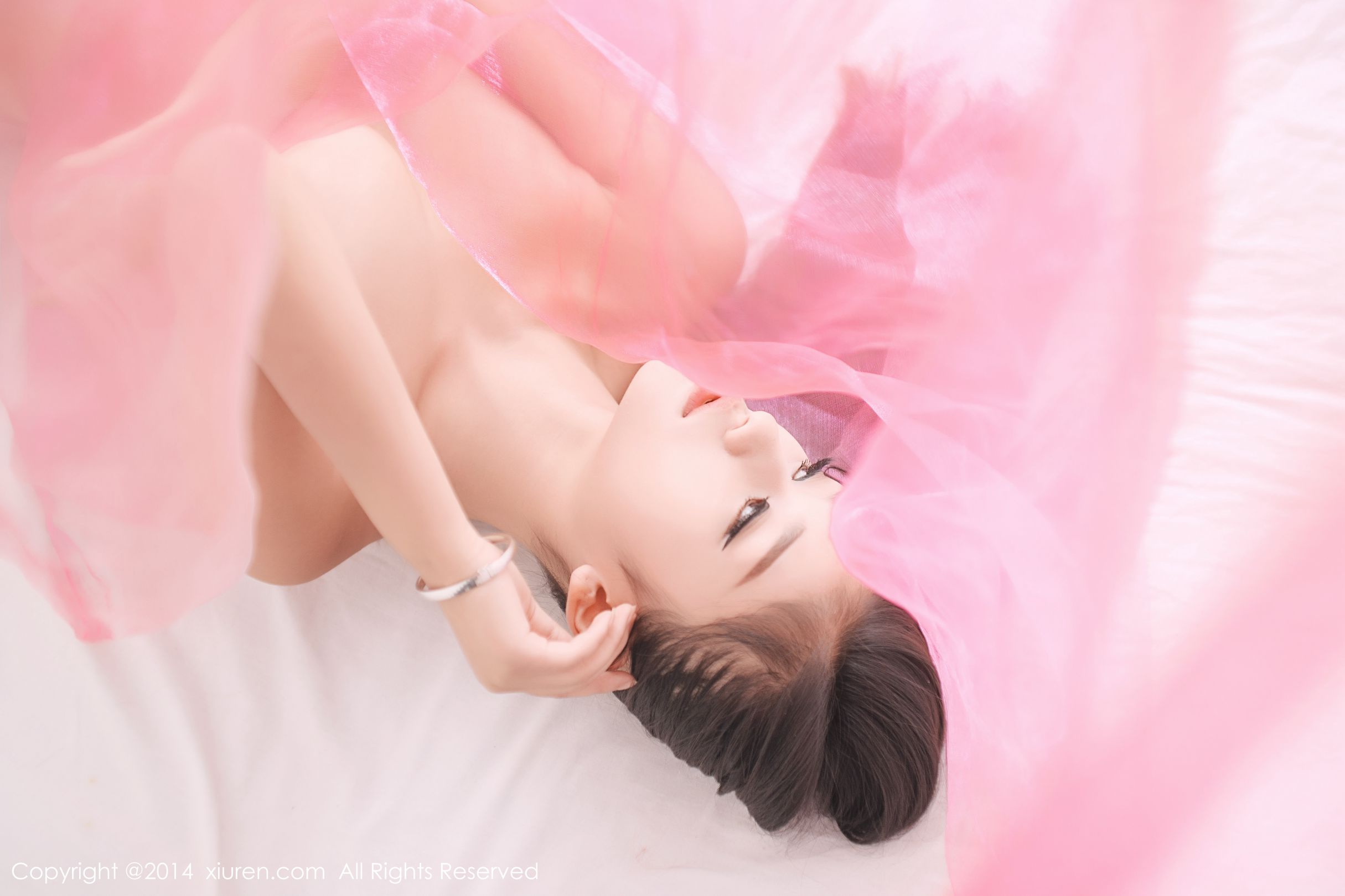 史雨姐姐(史雨)-[XIUREN]高清写真图套图写真图集XR20141121N00244