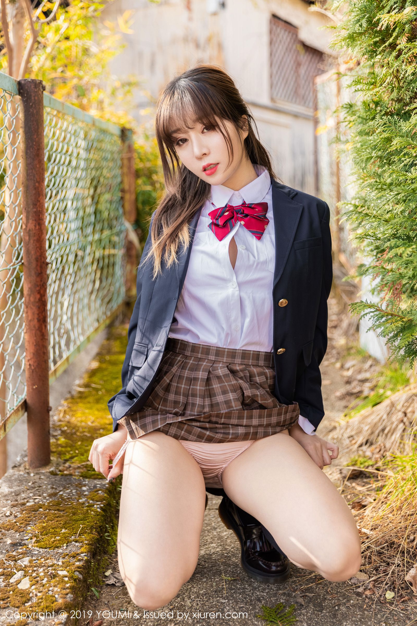 性感女神王雨纯 摄影师尾随视角拍摄
