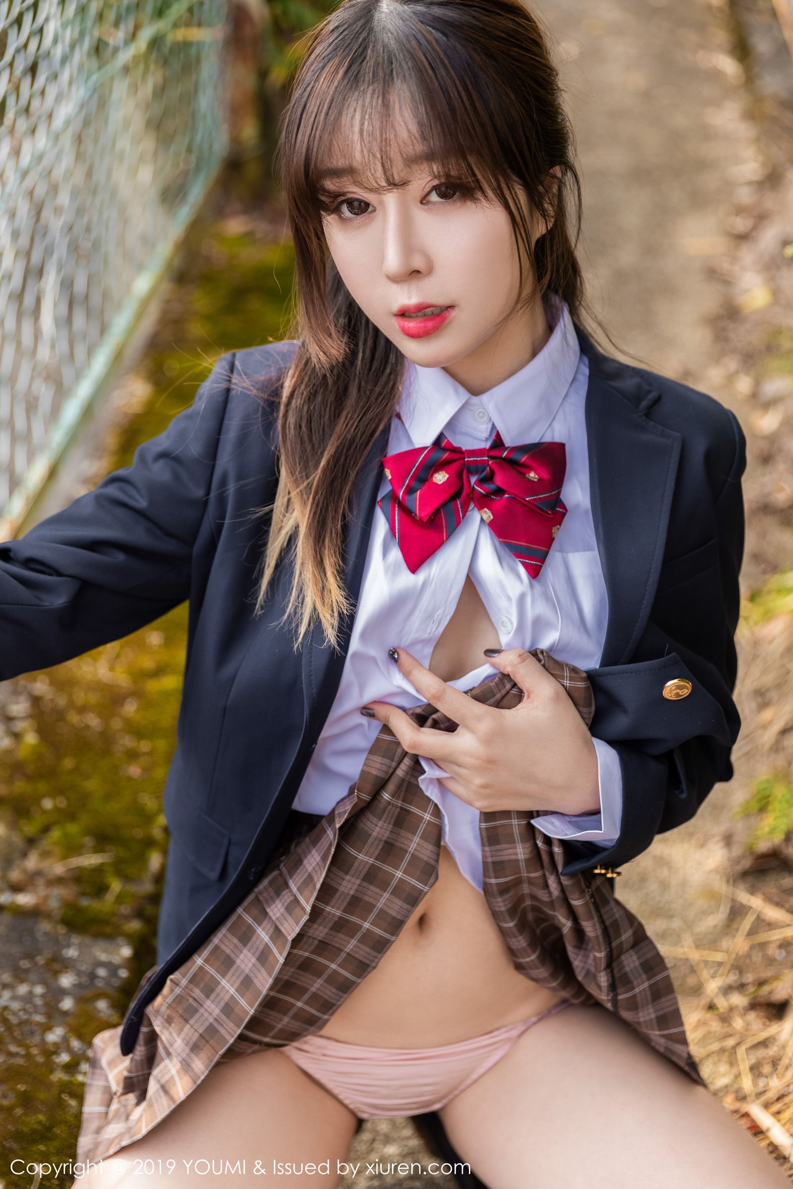 性感女神王雨纯 摄影师尾随视角拍摄