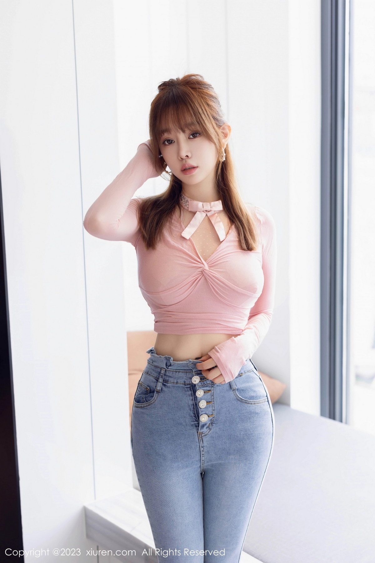 [XiuRen]高清写真图 2023.09.01 No.7323 王雨纯 牛仔裤美臀