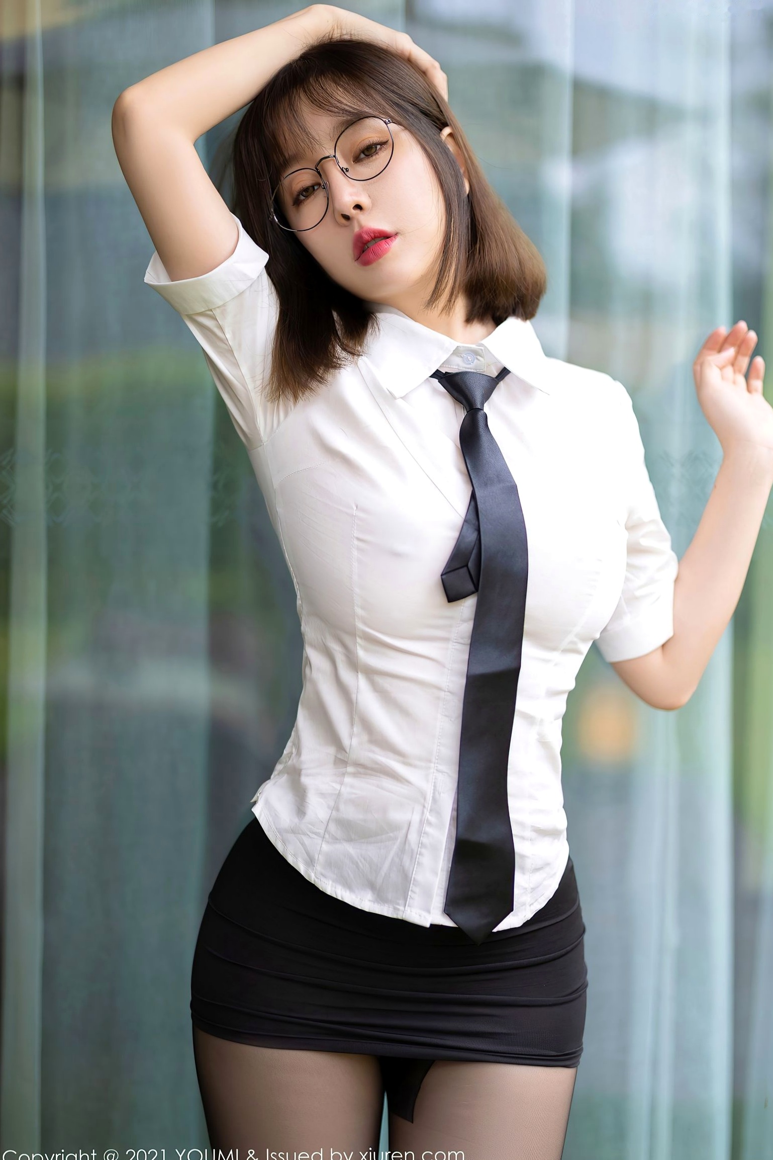 Gallery - YouMi尤蜜荟 - Chiness Model 717期：王雨纯成都旅拍，经典白衬衫配黑丝诱惑，制服私房写真，尽显曼妙身姿，高清御姐风范尤蜜荟 - Chiness Model 制服黑丝性感私房照 王雨纯女神私房照_秀色女神 - image 11