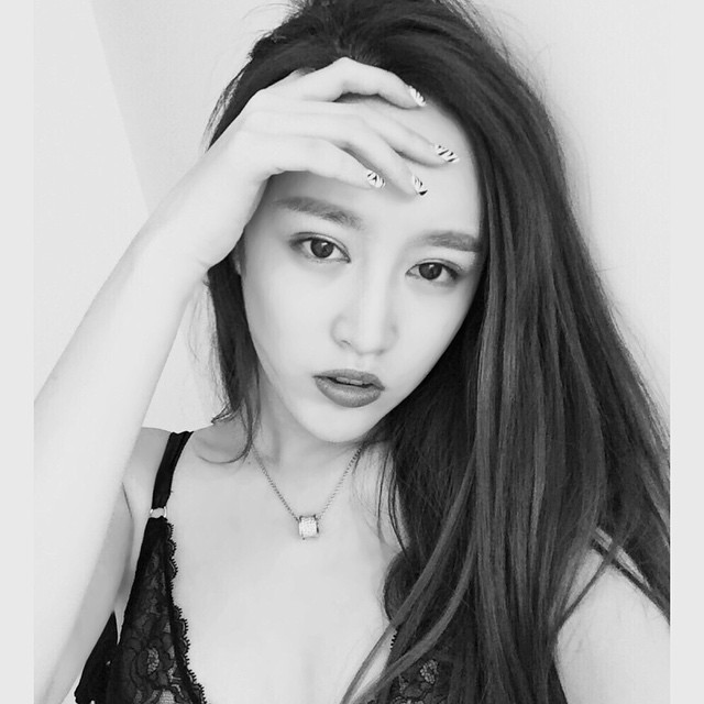Misselvayy 令人羡慕E奶翘臀白皙美腿正妹