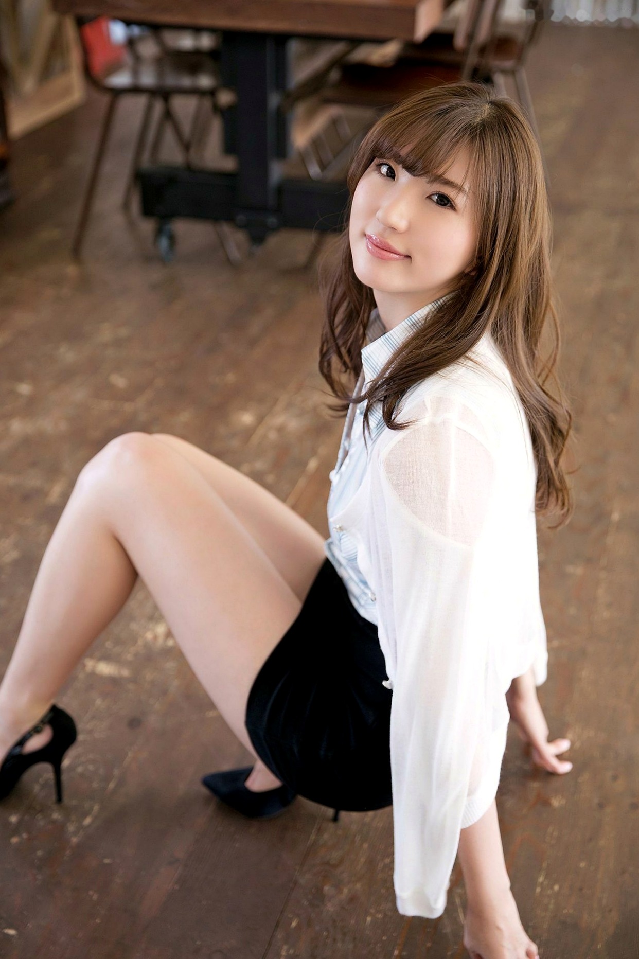 Gallery - PB写真集：松嶋えいみ演绎清纯与性感，卧室私房比基尼诱惑视觉盛宴性感私房照诱惑女神气质清纯比基尼 松嶋えいみ女神私房照_秀色女神 - image 3