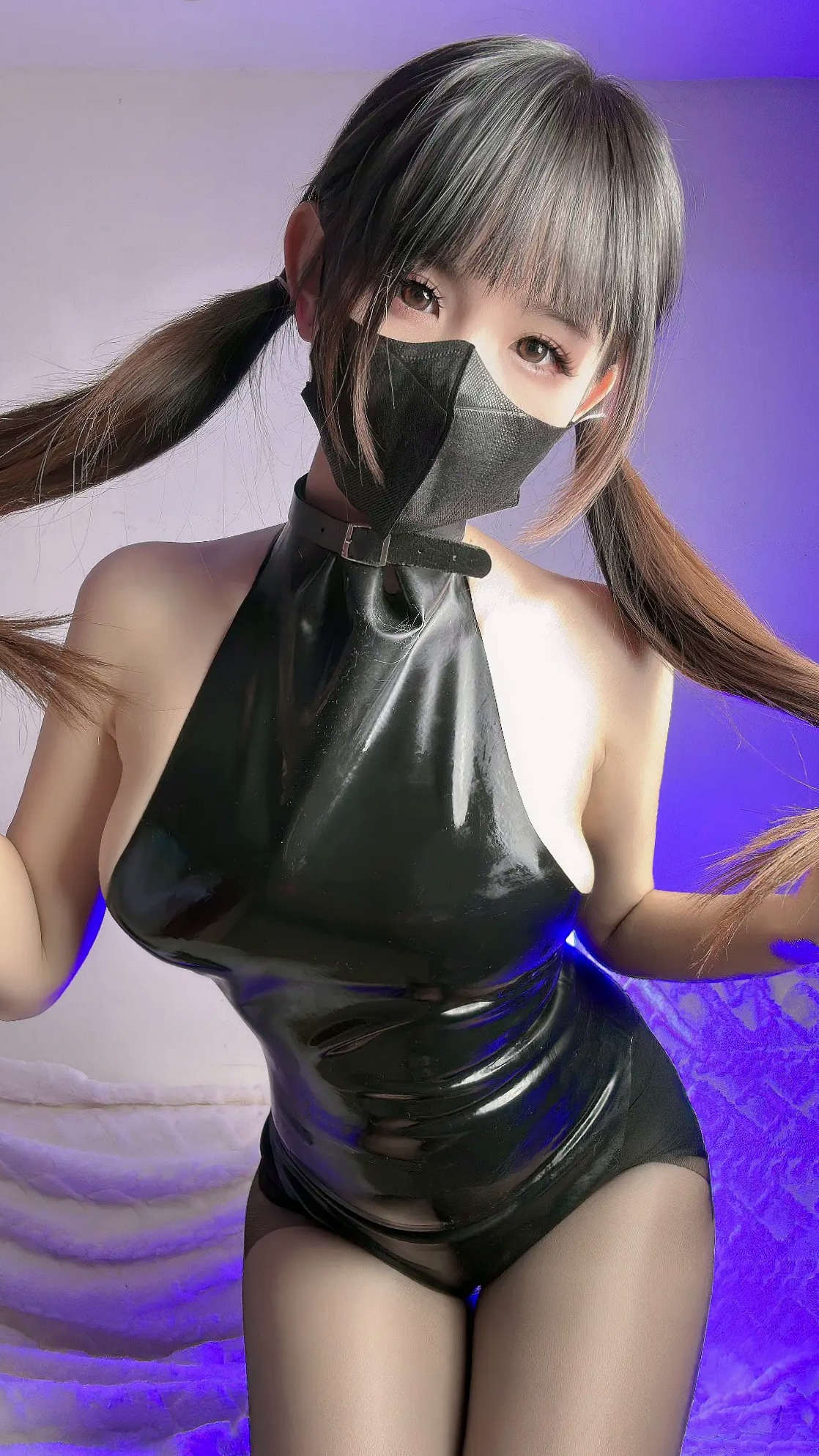 miko酱ww 2023年3月合集：百变女仆COS、清纯萌系私房与节日诱惑，极致身材尽显女神风采
