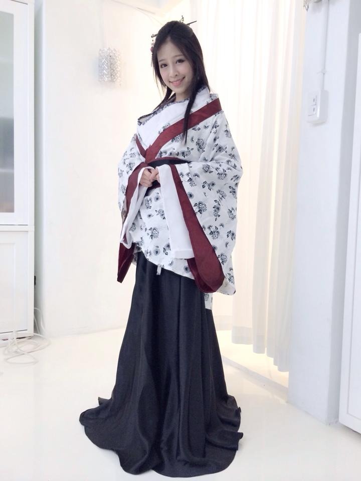 陆小鹿(陆雯绮) S型好身材电力十足