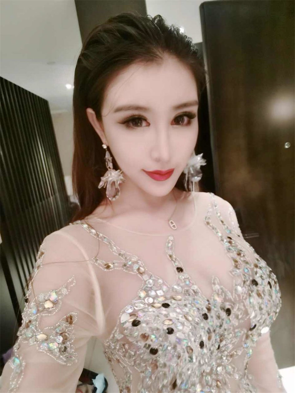 黛欣霓 性感美女火辣身材劲爆写真图