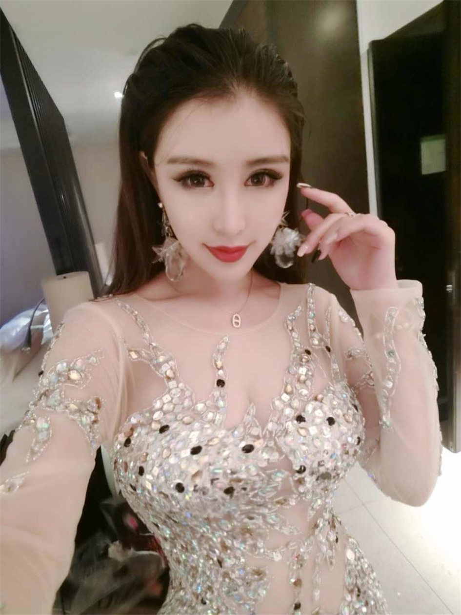 黛欣霓 性感美女火辣身材劲爆写真图
