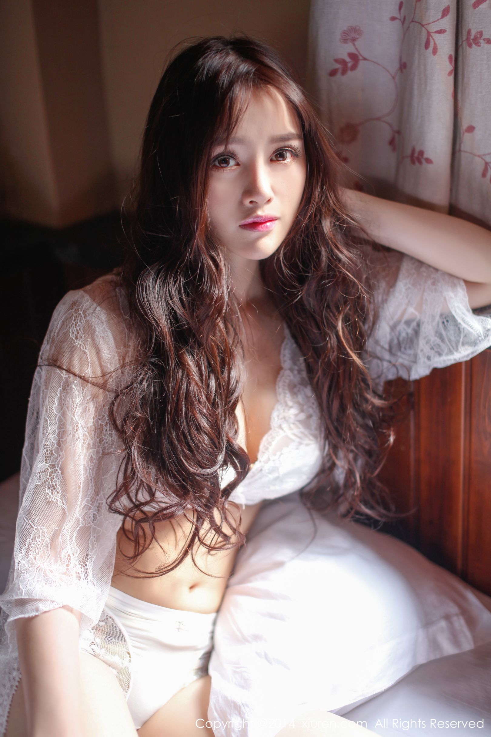 高溜MilkCat-[秀人网]高清写真图套图写真图集XR20141016N00225
