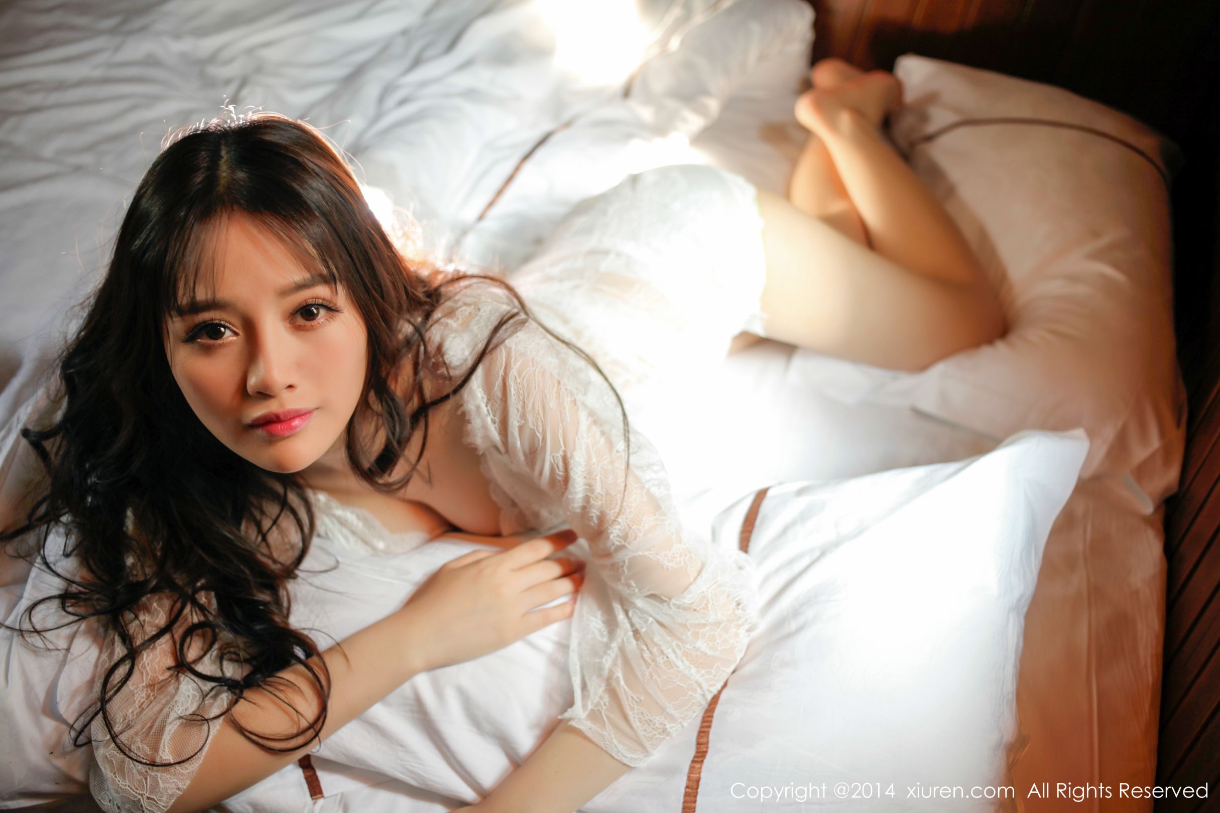 高溜MilkCat-[秀人网]高清写真图套图写真图集XR20141016N00225