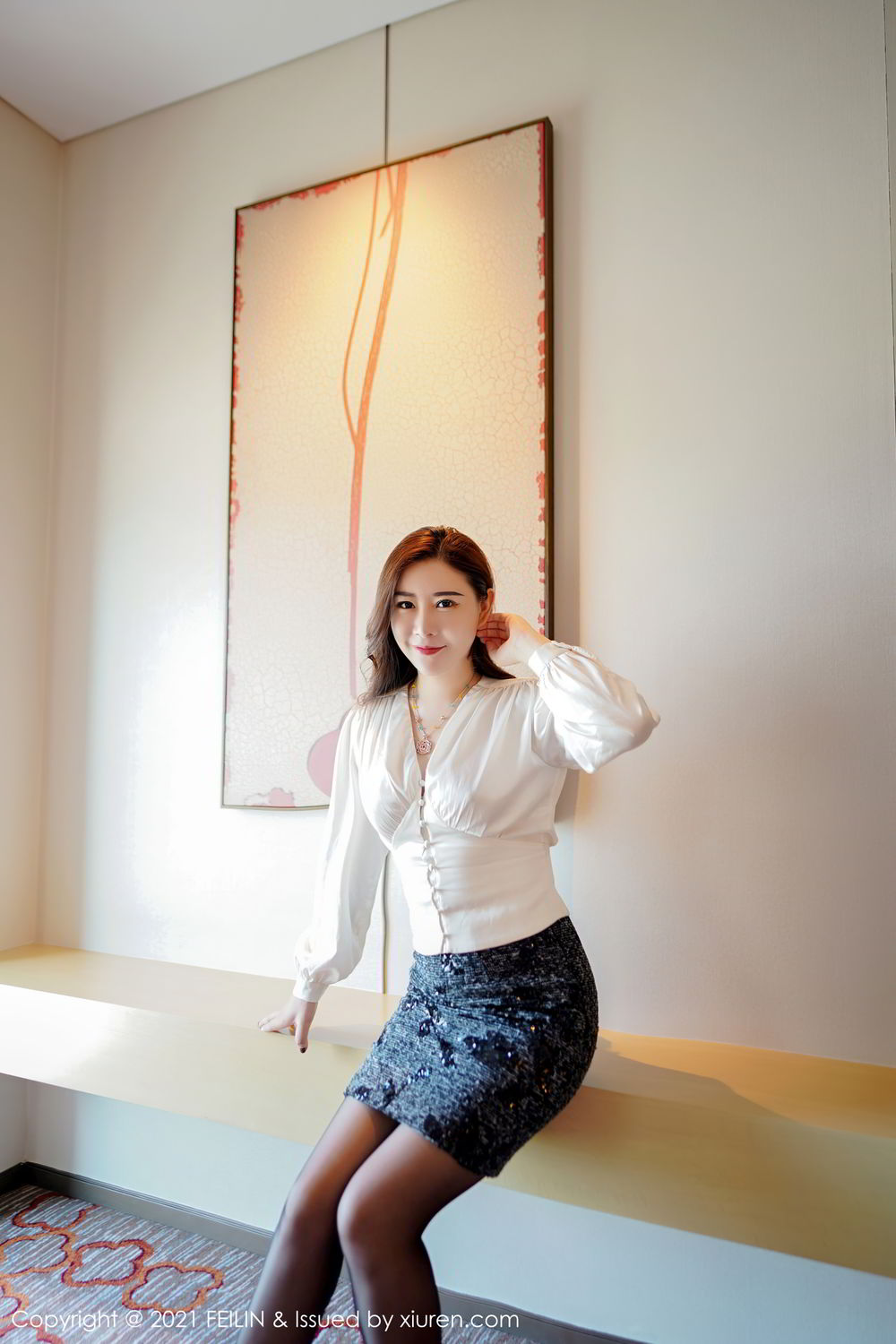 轻熟美女王婉悠 经典都市OL服饰