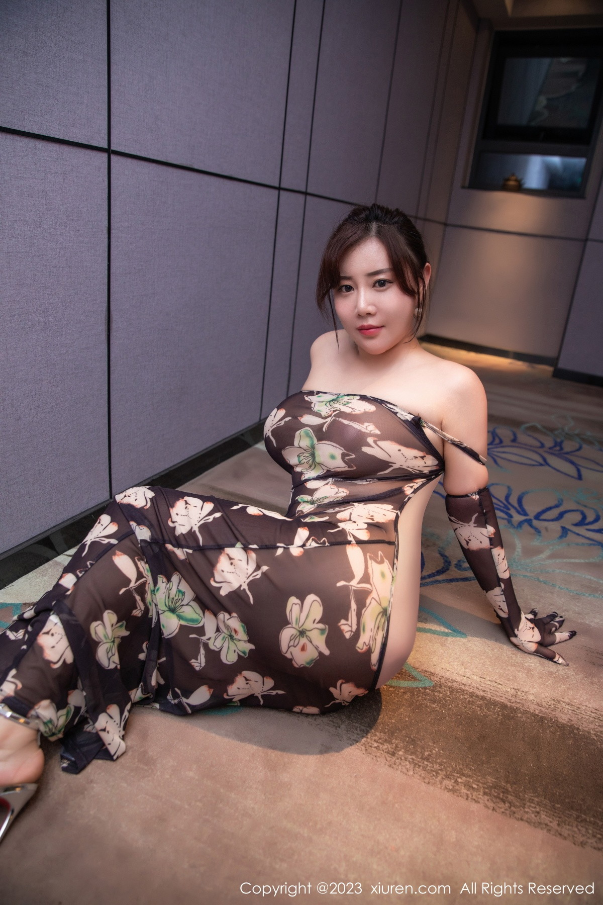 [XiuRen]高清写真图 2023.02.15 No.6265 王婉悠Queen 丰腴美臀