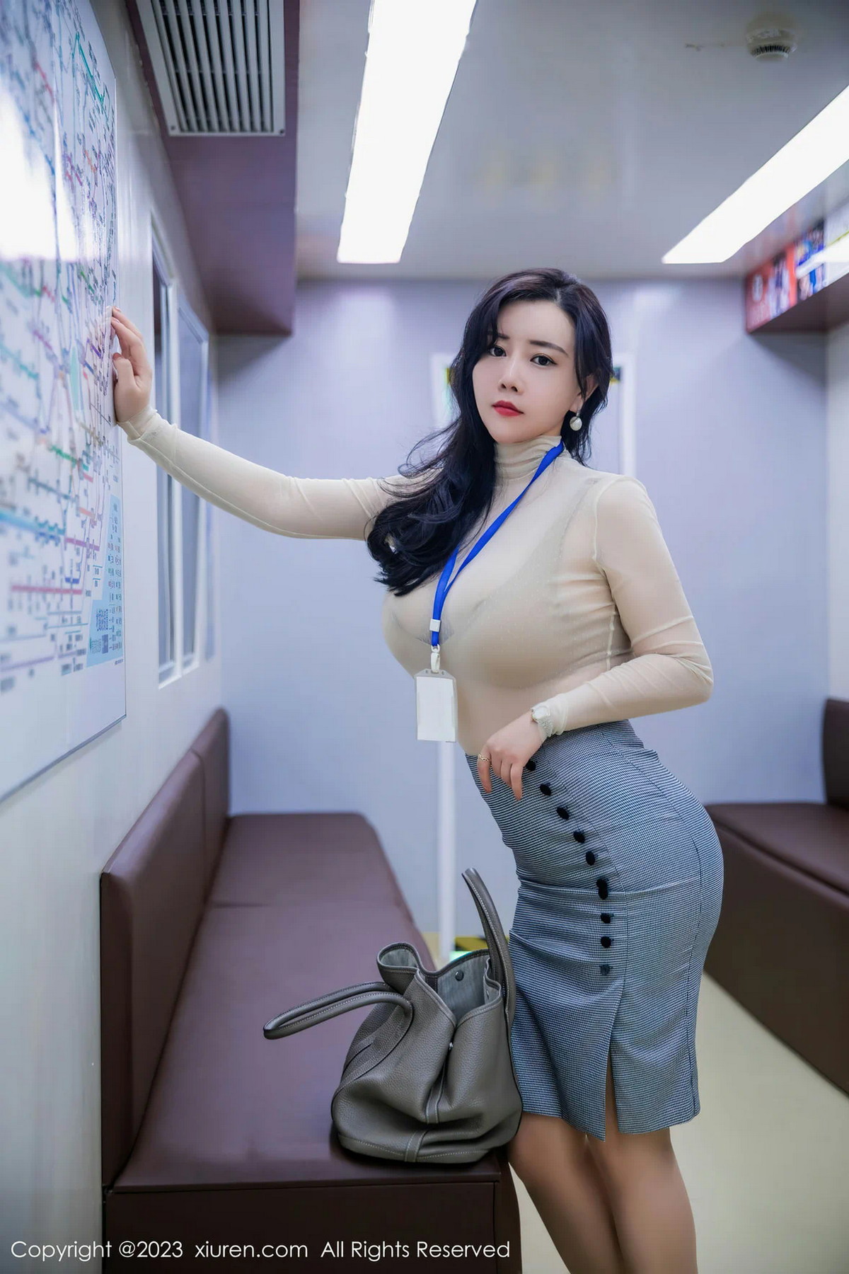 [XiuRen]高清写真图 2023.07.10 No.7054 王婉悠Queen 丝袜美臀