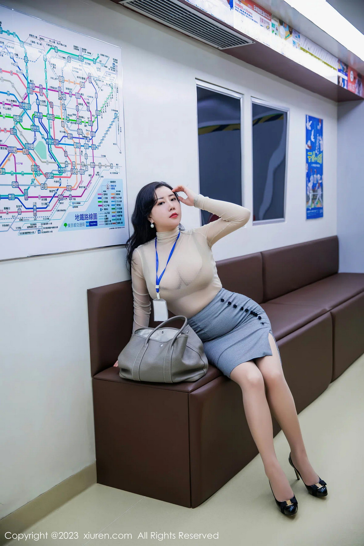 [XiuRen]高清写真图 2023.07.10 No.7054 王婉悠Queen 丝袜美臀