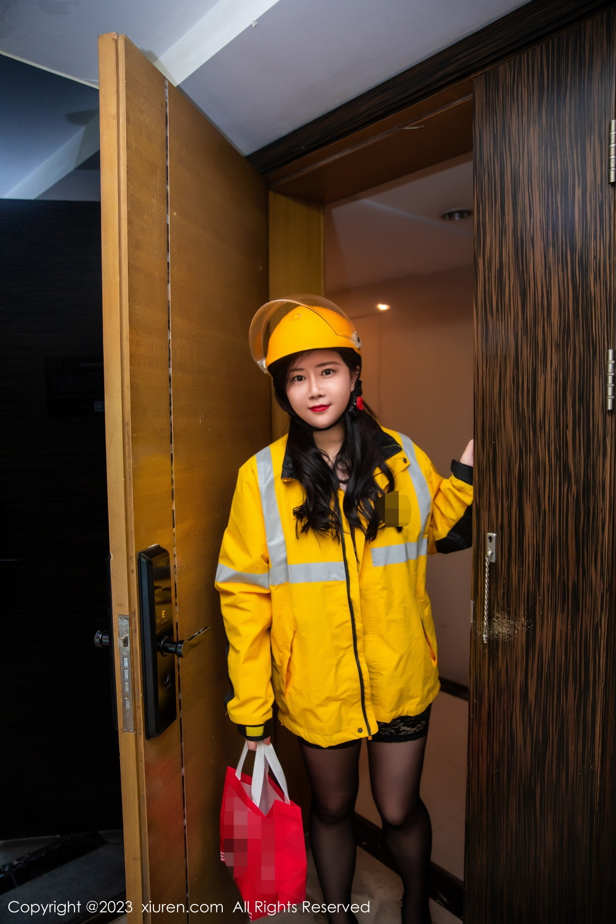[XiuRen]高清写真图 2023.07.18 No.7093 王婉悠Queen 情趣黑丝