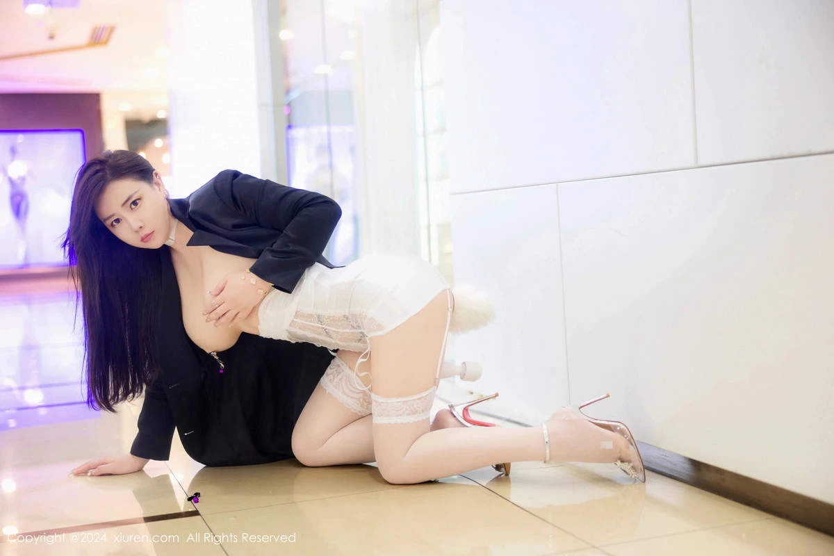 [XiuRen]高清写真图 2024.06.03 No.8642 王婉悠Queen 美乳性感