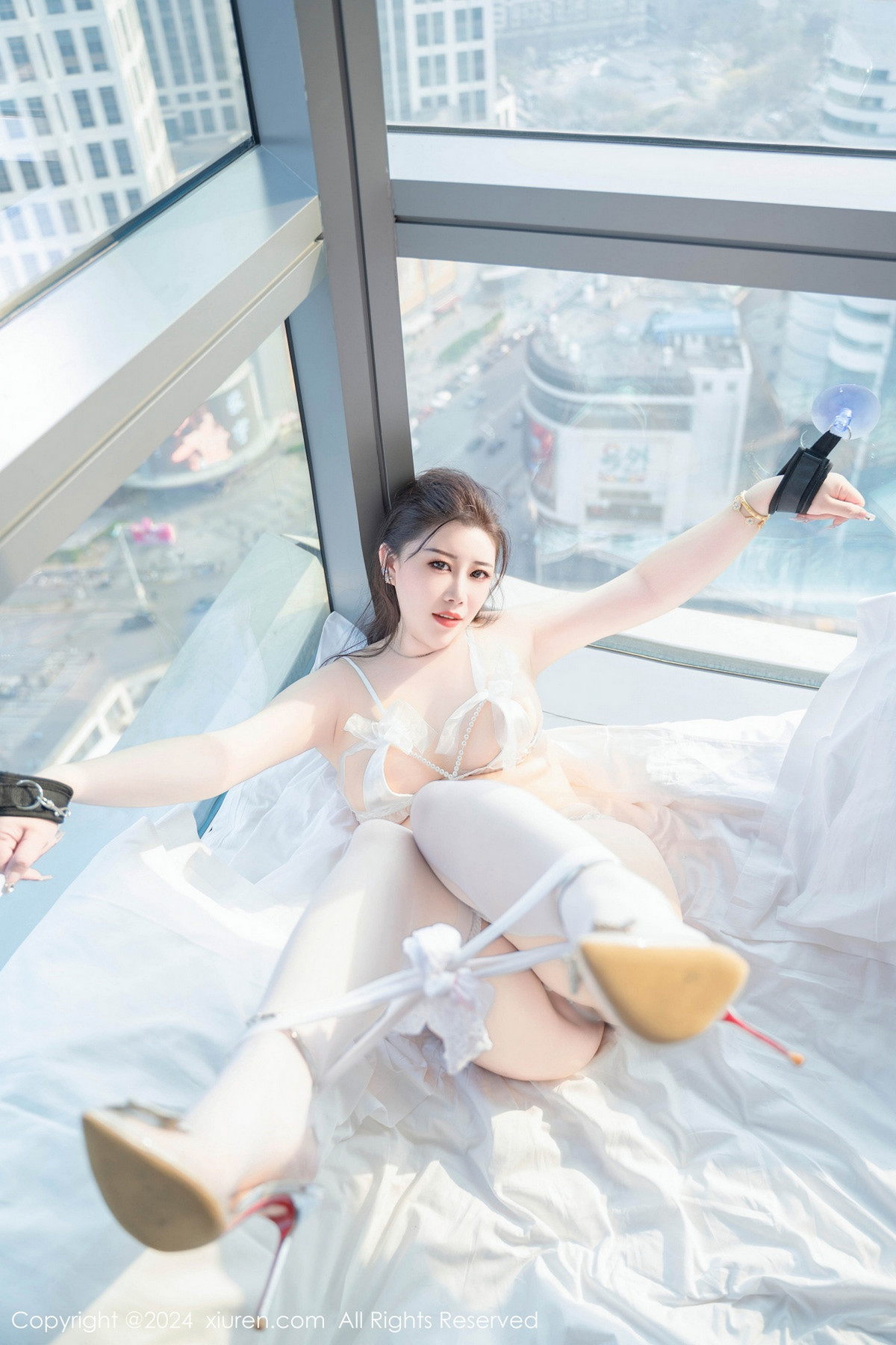 [XiuRen]高清写真图 2024.07.10 No.8837 王婉悠Queen 妩媚丰腴