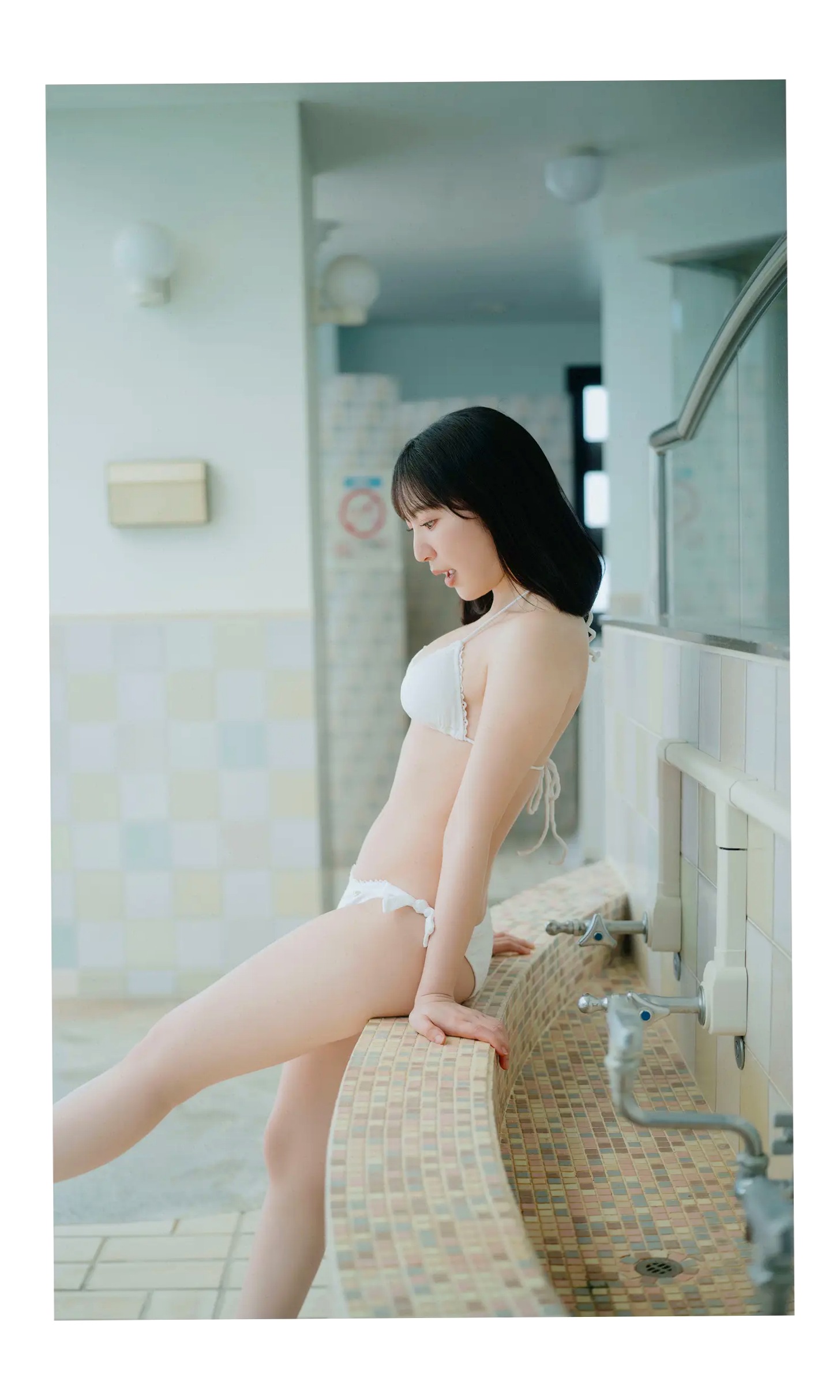 Gallery - 豊田萌絵 - Day by Day 日系清新家居与泳池比基尼写真 [125P]日本清新比基尼泳池治愈系 丰田萌绘女神私房照_秀色女神 - image 18