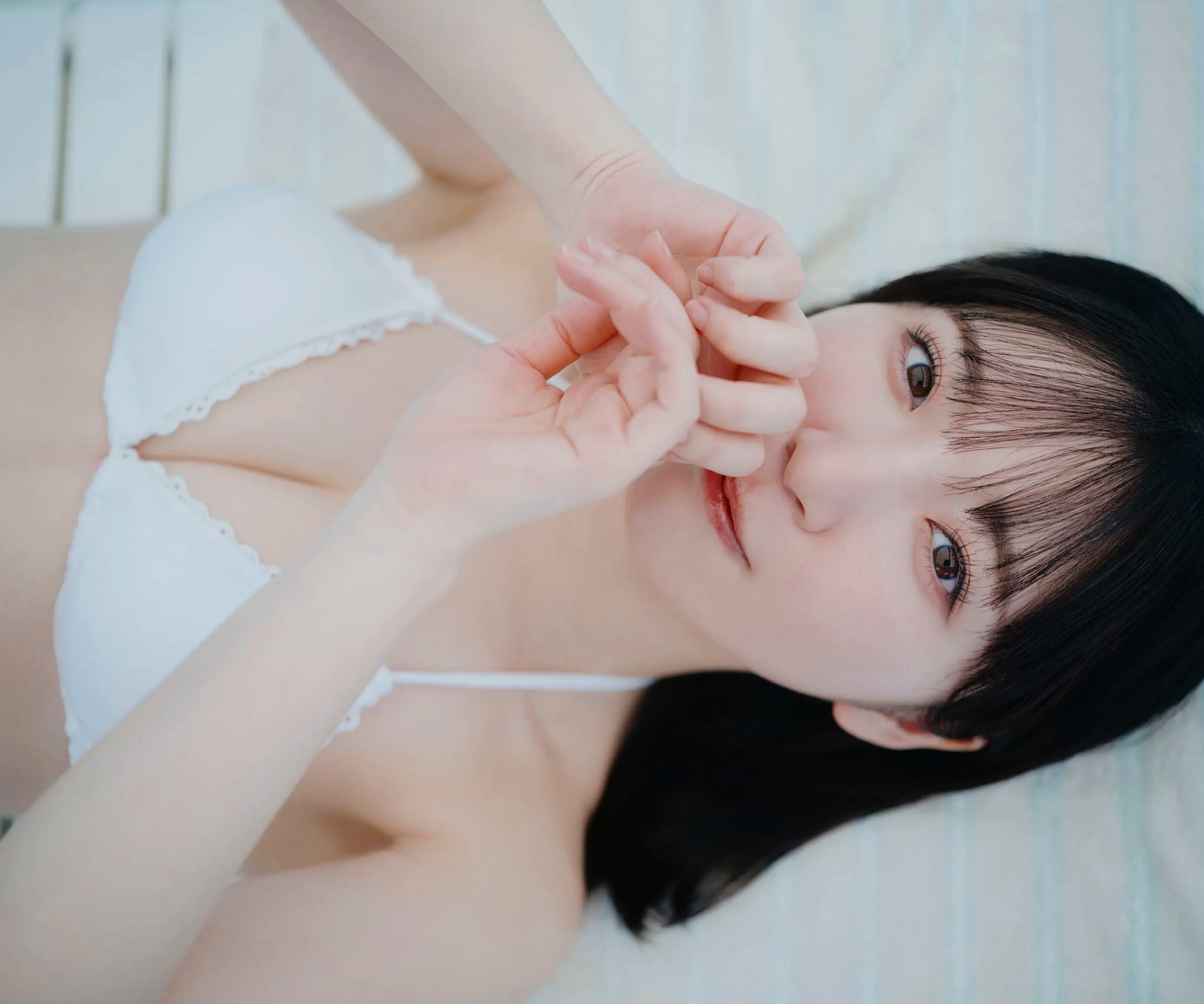Gallery - 豊田萌絵 - Day by Day 日系清新家居与泳池比基尼写真 [125P]日本清新比基尼泳池治愈系 丰田萌绘女神私房照_秀色女神 - image 25