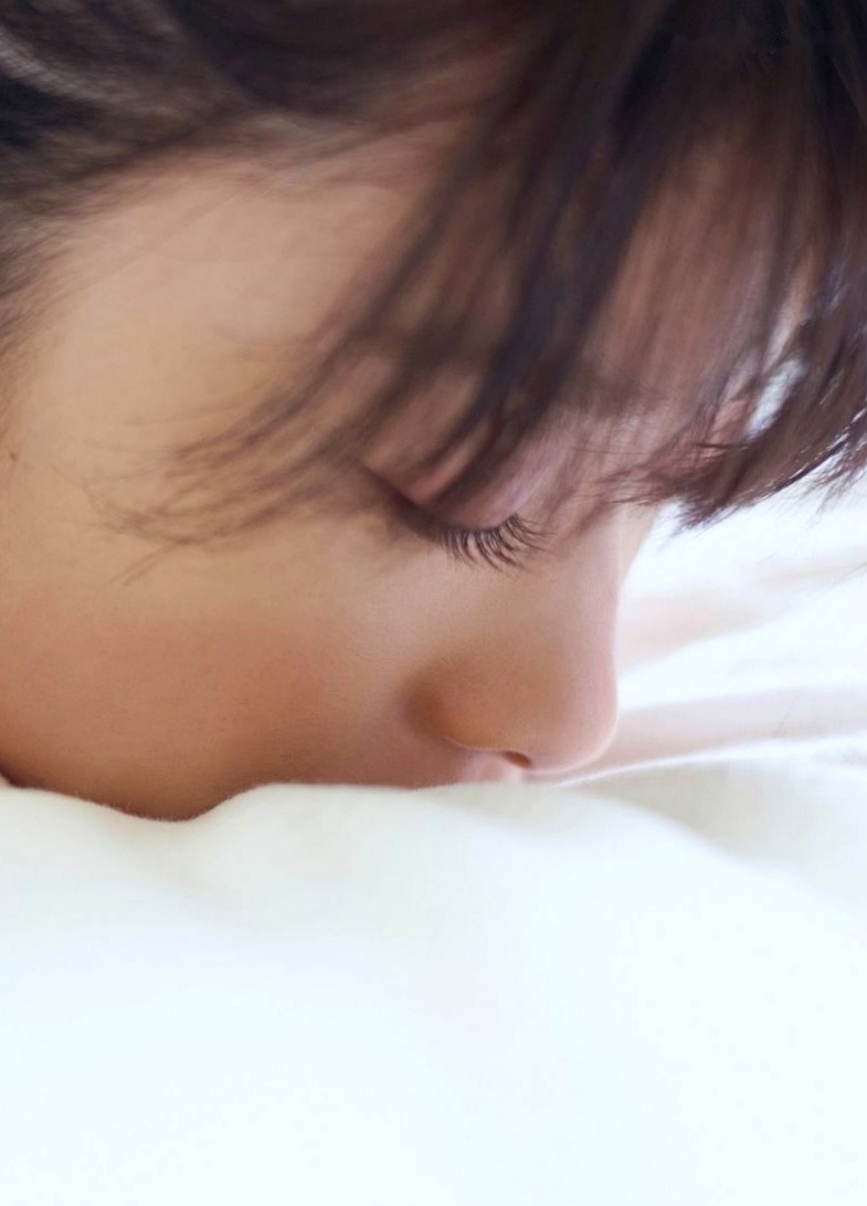 Gallery - PB写真集_馬場ふみか《ぜっぴん》：气质冷艳黑裙与柔美内衣私房绝美写真日本性感尤物人间胸器气质 马场富美加女神私房照_秀色女神 - image 1