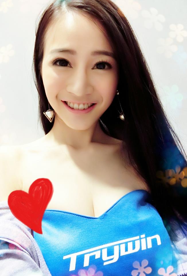 邱俐颖Ray 气质出众的超正的音乐教师