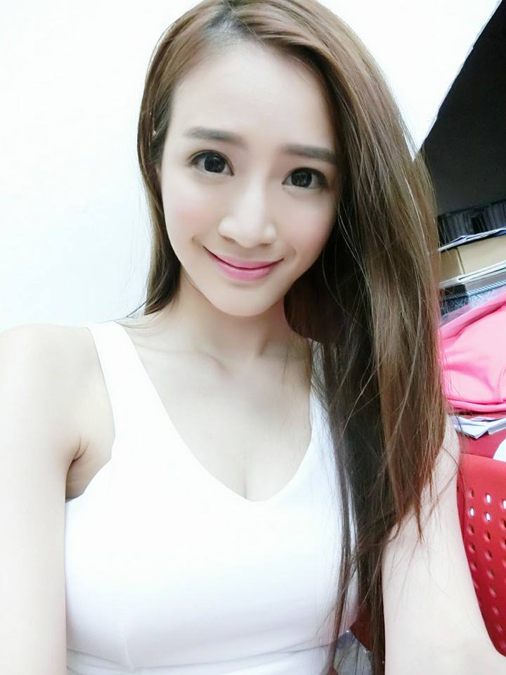 邱俐颖Ray 气质出众的超正的音乐教师