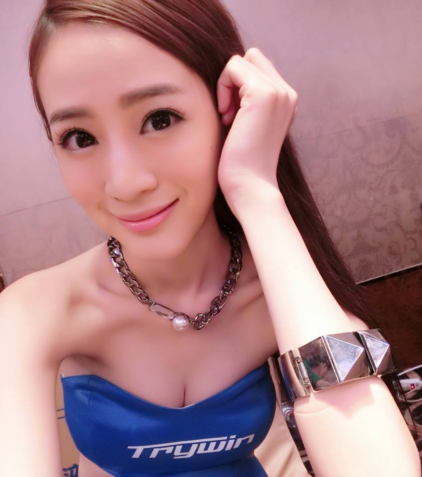 邱俐颖Ray 气质出众的超正的音乐教师