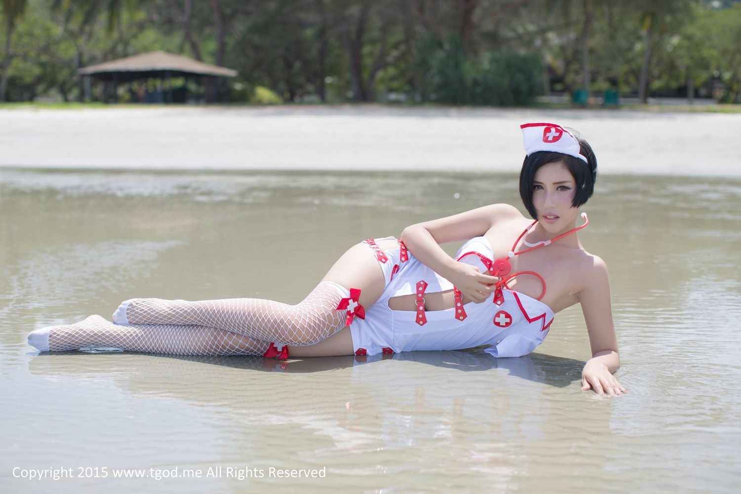 娜依灵儿-这位护士有点冷 [TGOD推女神]高清写真图