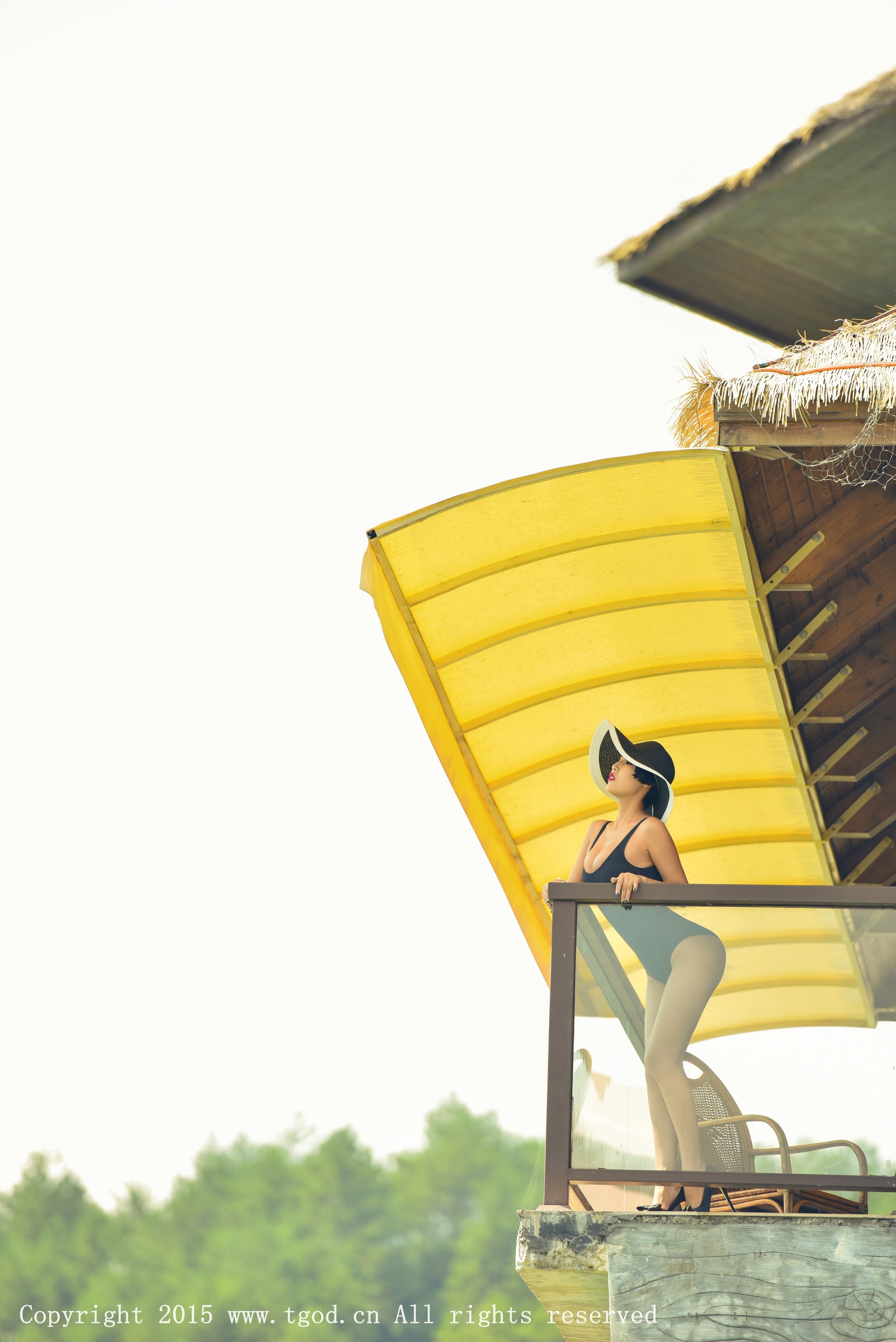 娜依灵儿 [TGOD推女神]高清写真图云曼旅拍 第三刊 ~