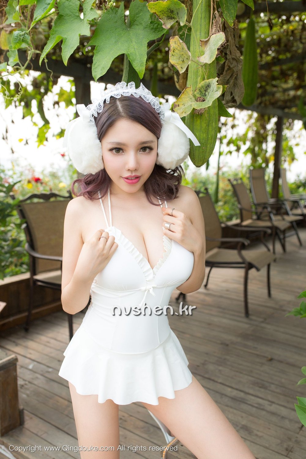 妮小妖 [青豆客QingDouKe]高清写真图2016-12-12 丰乳肥臀诱惑写真图