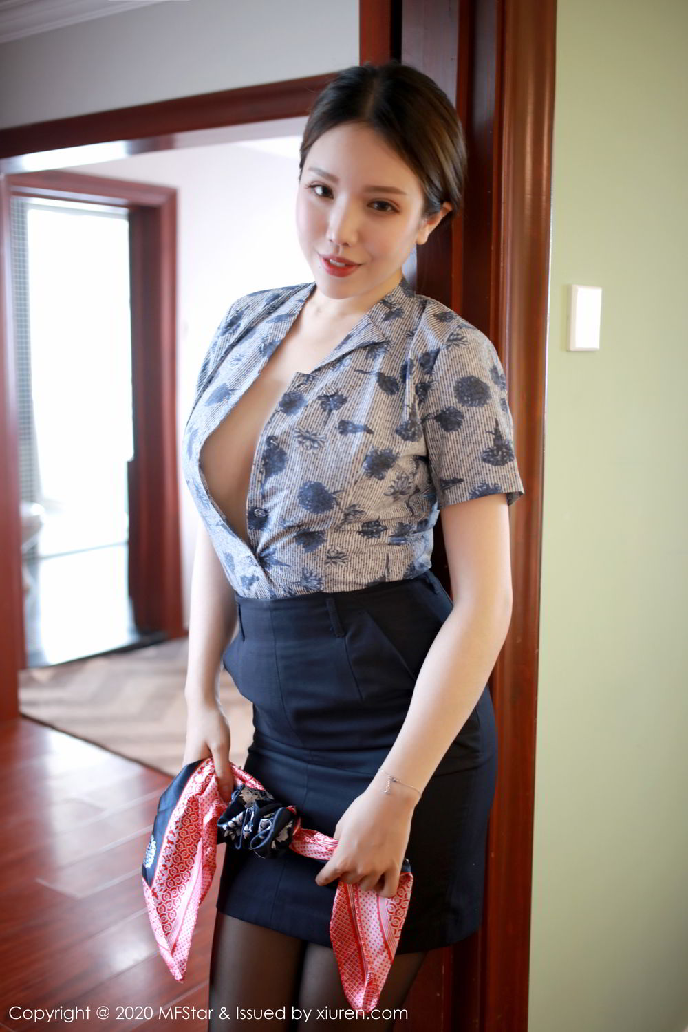 [MFStar]高清写真图 2020.03.12 VOL.286 黄楽然