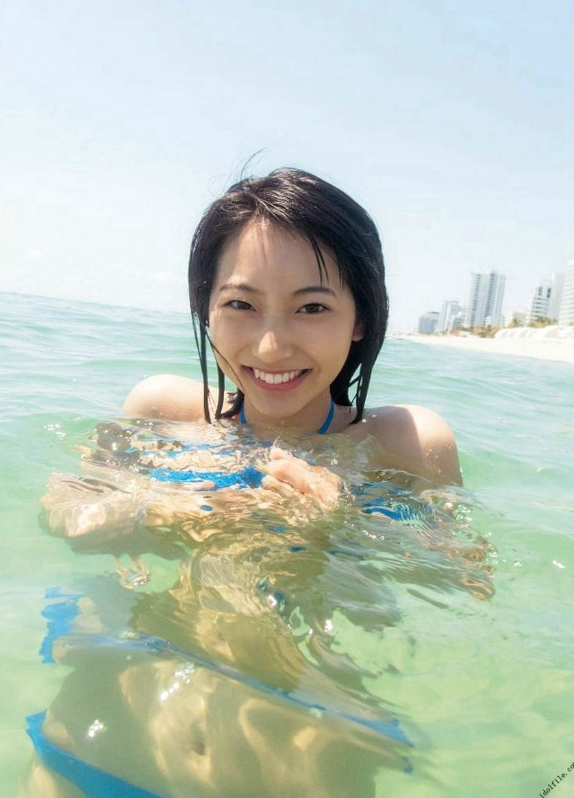 Gallery - 武田玲奈2nd写真集「rena」高清套图：清纯少女泳装泳池私房与纽约街拍日本清纯私房照治愈系萝莉 武田玲奈女神私房照_秀色女神 - image 6