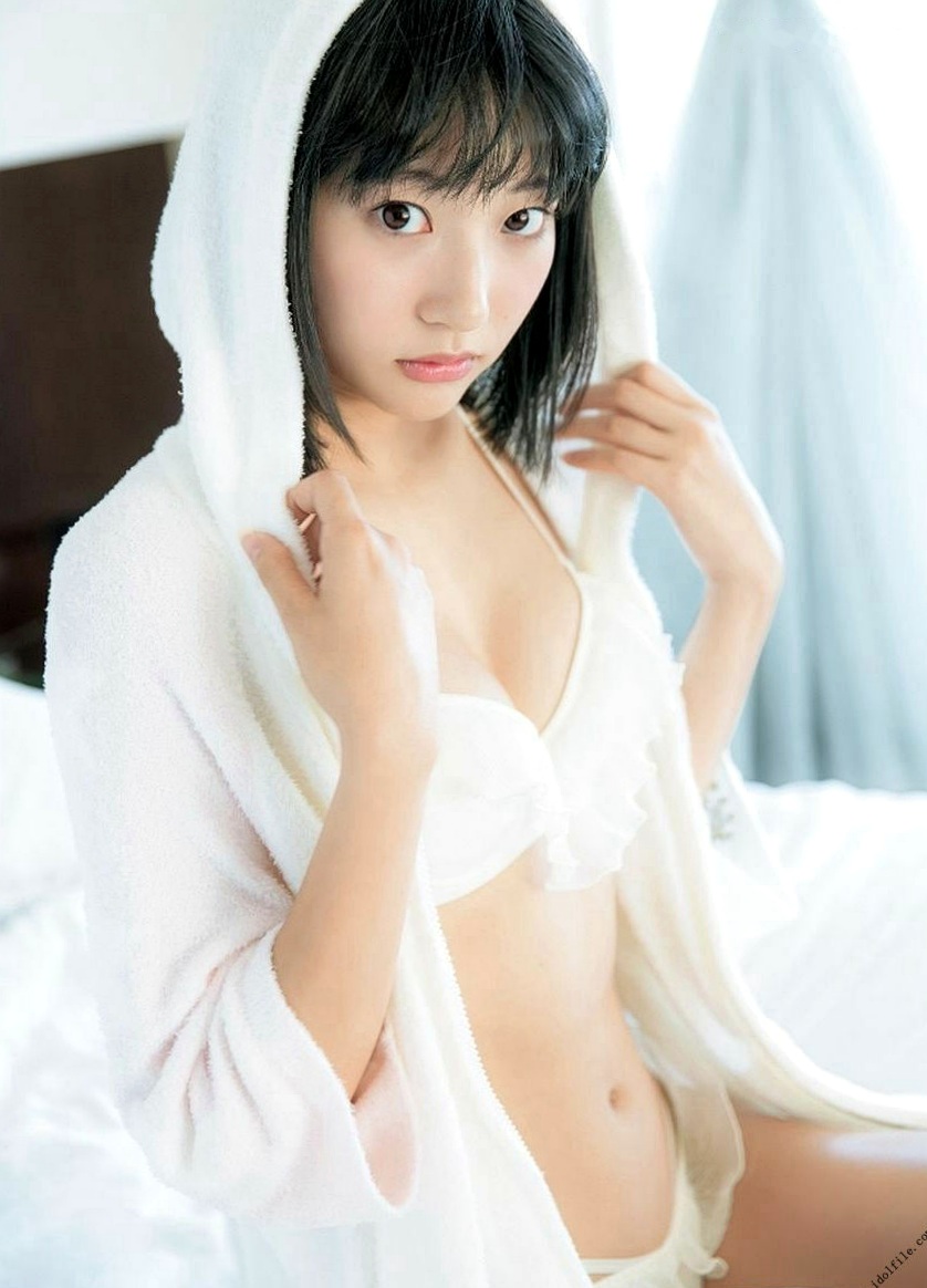 Gallery - 武田玲奈2nd写真集「rena」高清套图：清纯少女泳装泳池私房与纽约街拍日本清纯私房照治愈系萝莉 武田玲奈女神私房照_秀色女神 - image 25