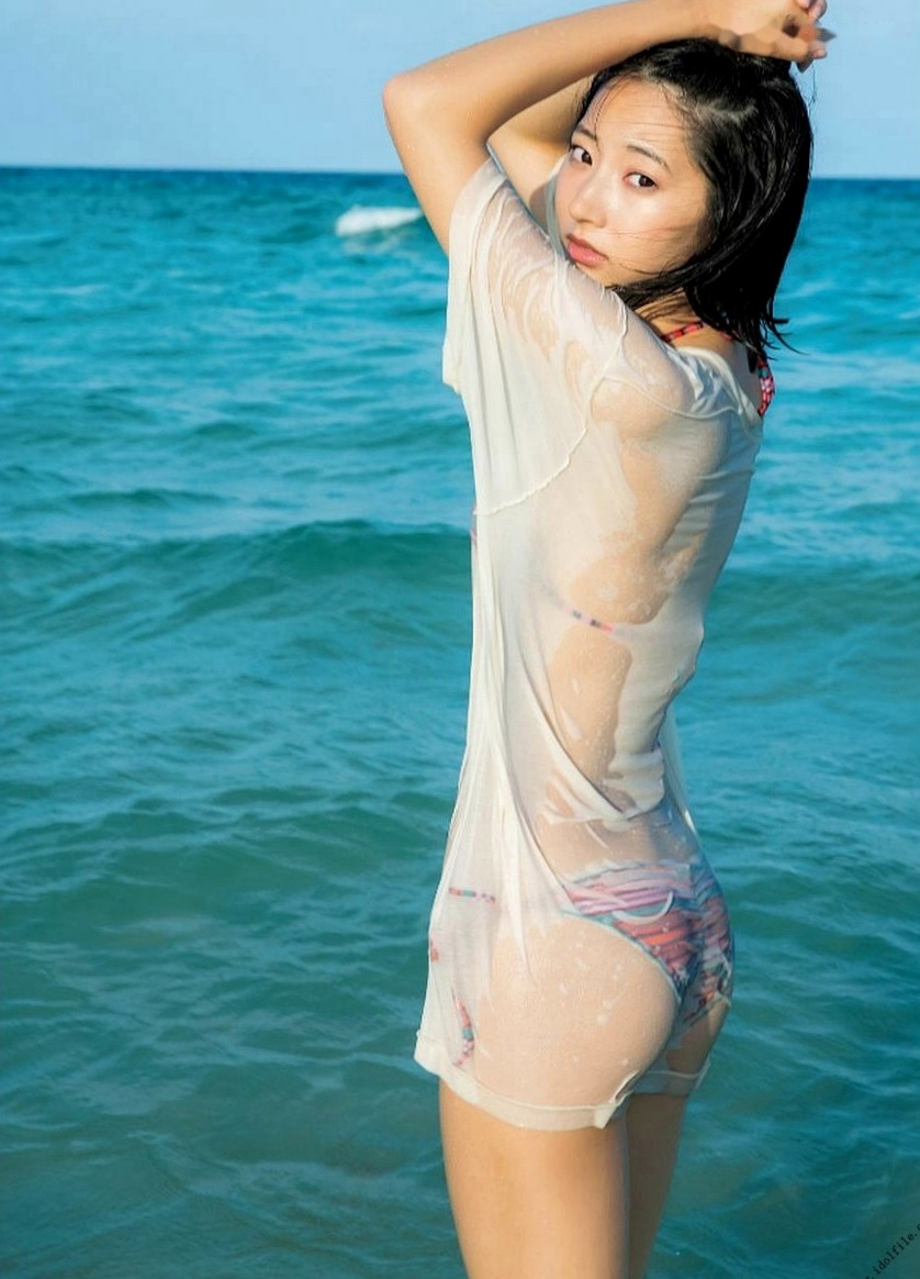 Gallery - 武田玲奈2nd写真集「rena」高清套图：清纯少女泳装泳池私房与纽约街拍日本清纯私房照治愈系萝莉 武田玲奈女神私房照_秀色女神 - image 36