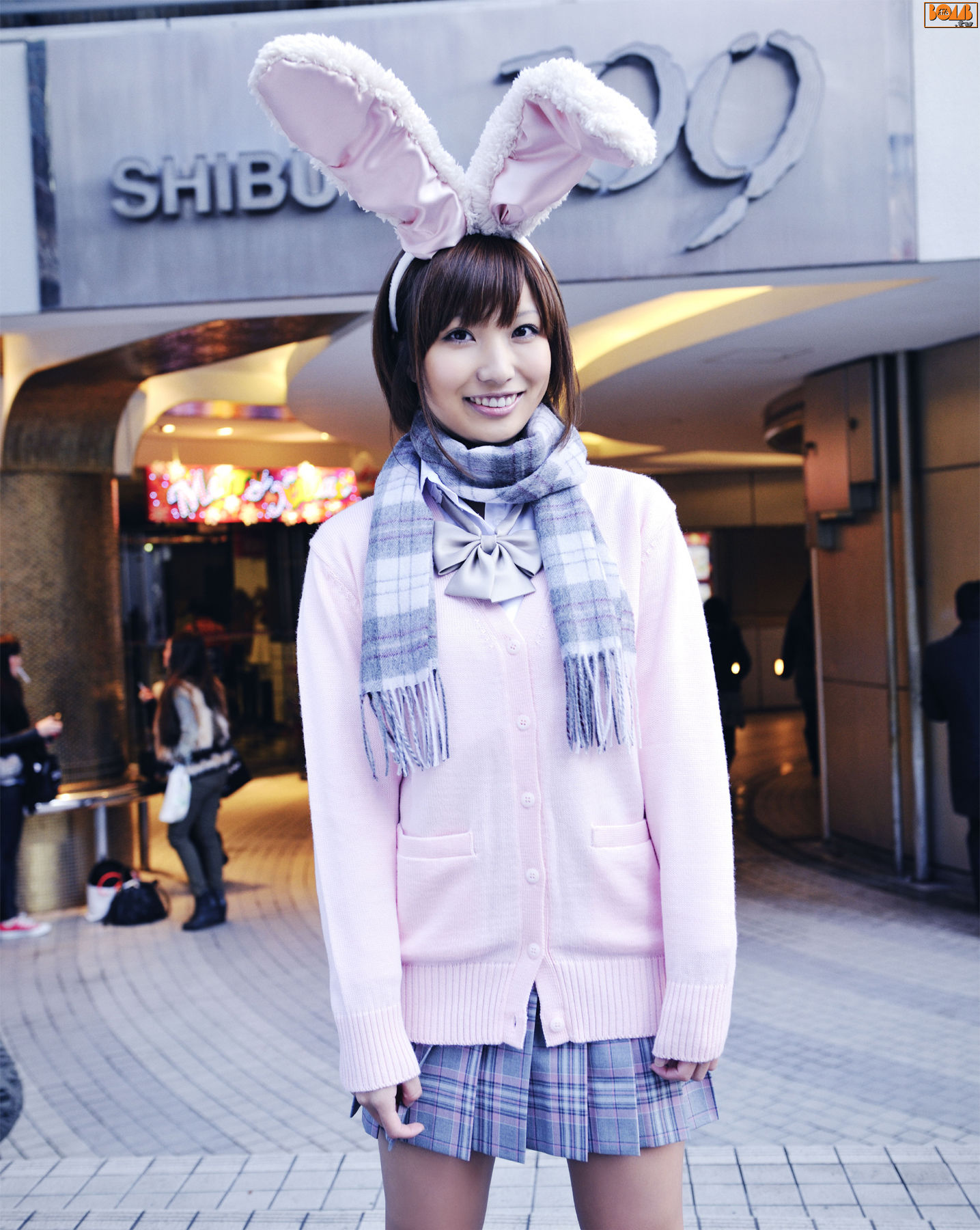 夏垣佳奈、村上友梨-[Bomb.TV]高清写真图套图写真图集Mimi Girls2011-01