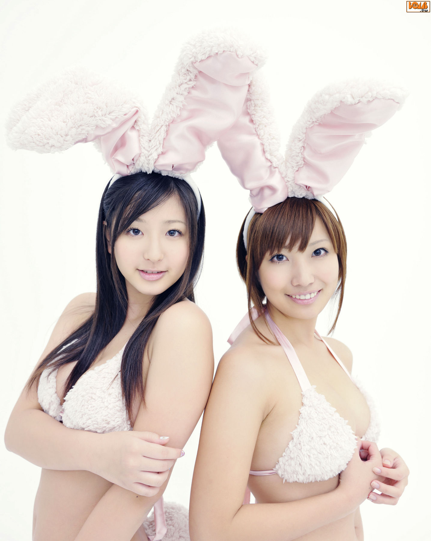 夏垣佳奈、村上友梨-[Bomb.TV]高清写真图套图写真图集Mimi Girls2011-01