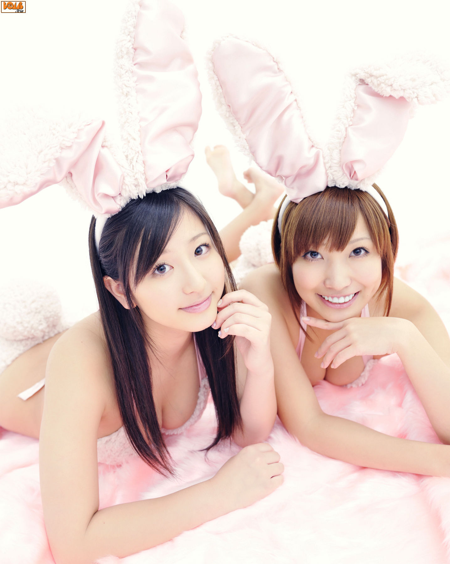 夏垣佳奈、村上友梨-[Bomb.TV]高清写真图套图写真图集Mimi Girls2011-01