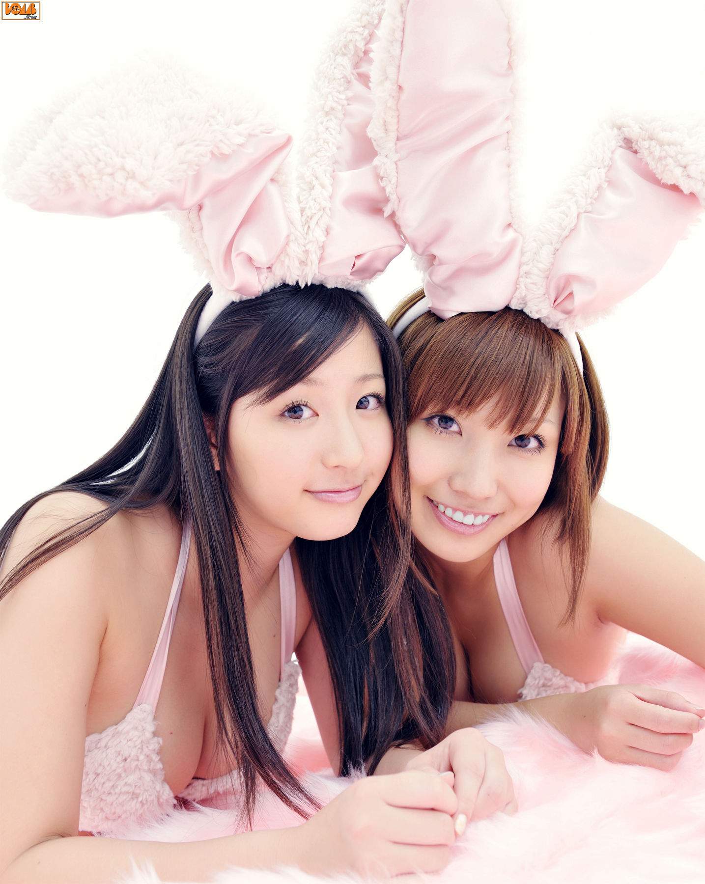 夏垣佳奈、村上友梨-[Bomb.TV]高清写真图套图写真图集Mimi Girls2011-01