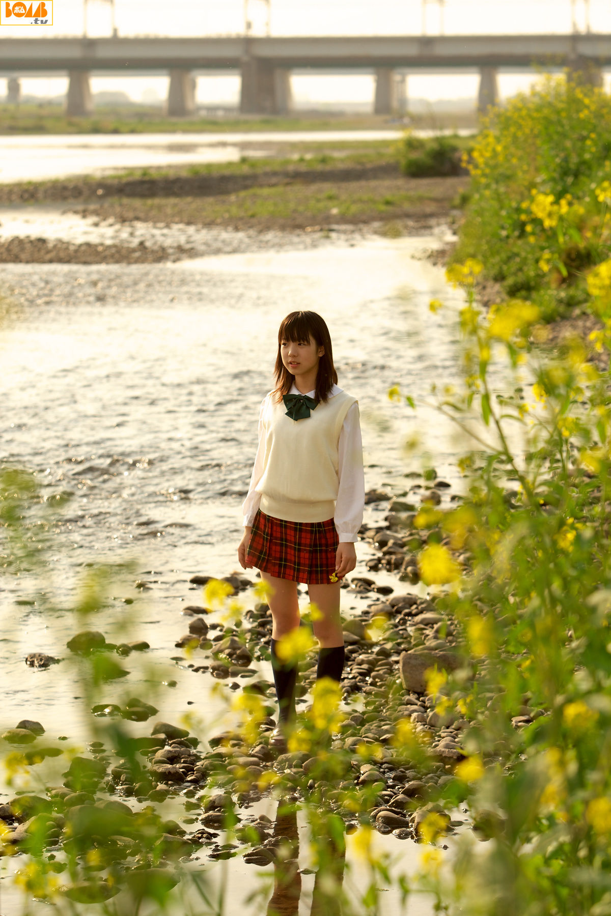 山下菜菜子(山下菜々子)-[Bomb.TV]高清写真图套图写真图集2008-10