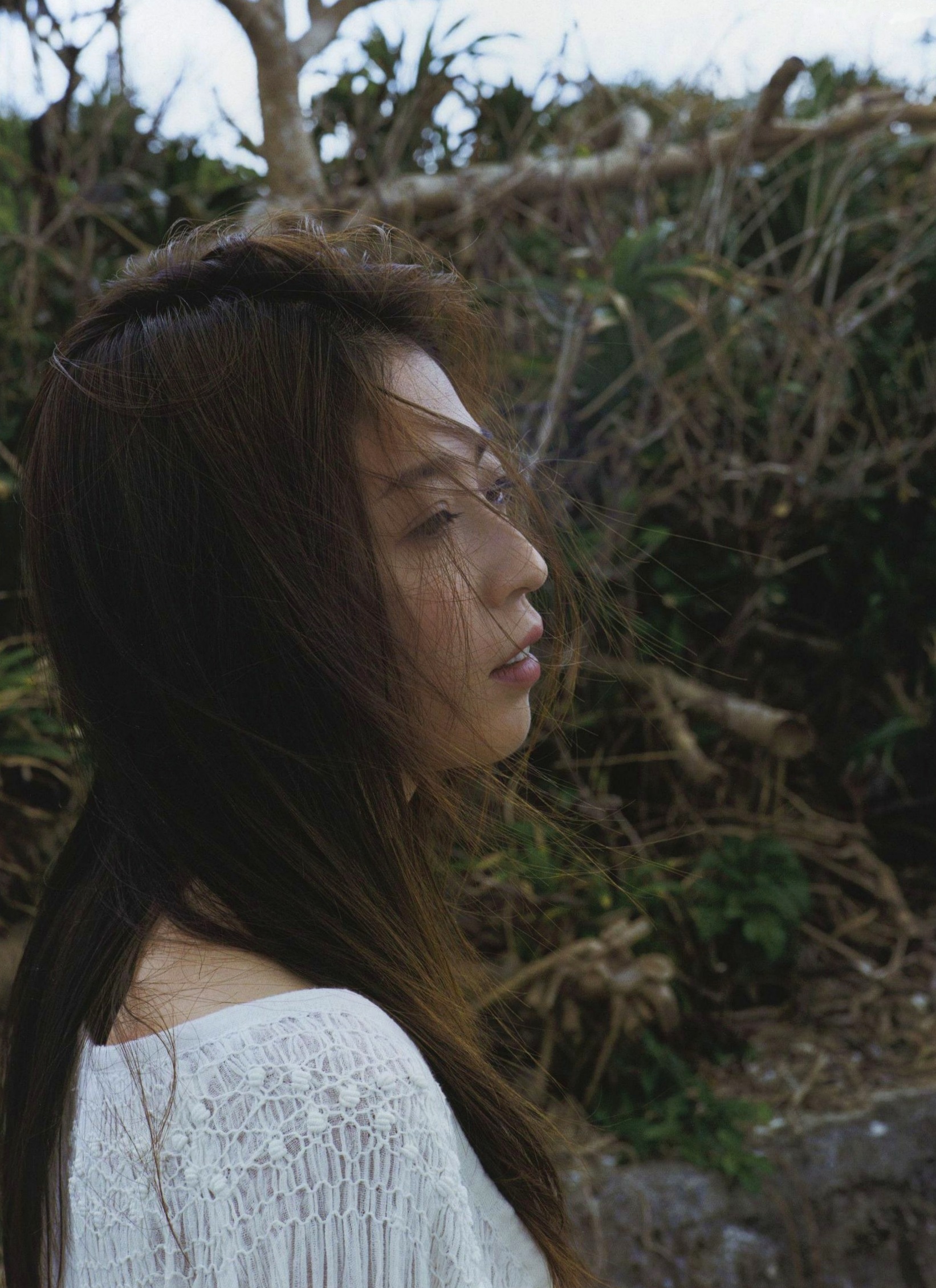 Gallery - PB写真集_中村愛美：《Lyin' Eyes》唯美纯真写真，高清捕捉自然户外与私房瞬间日本清纯私房照气质 中村爱美女神私房照_秀色女神 - image 17