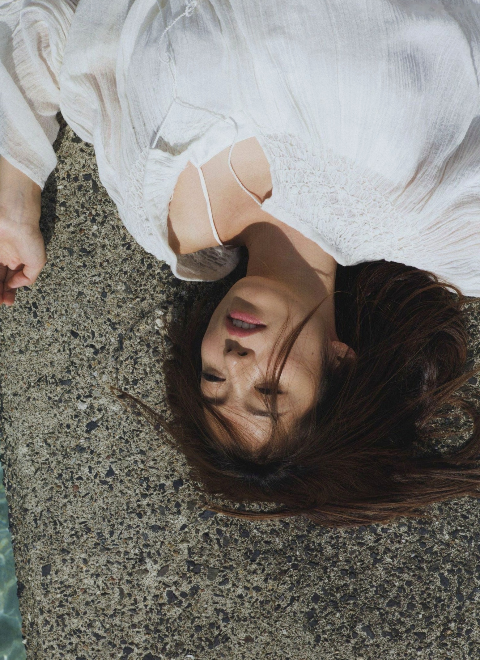 Gallery - PB写真集_中村愛美：《Lyin' Eyes》唯美纯真写真，高清捕捉自然户外与私房瞬间日本清纯私房照气质 中村爱美女神私房照_秀色女神 - image 18