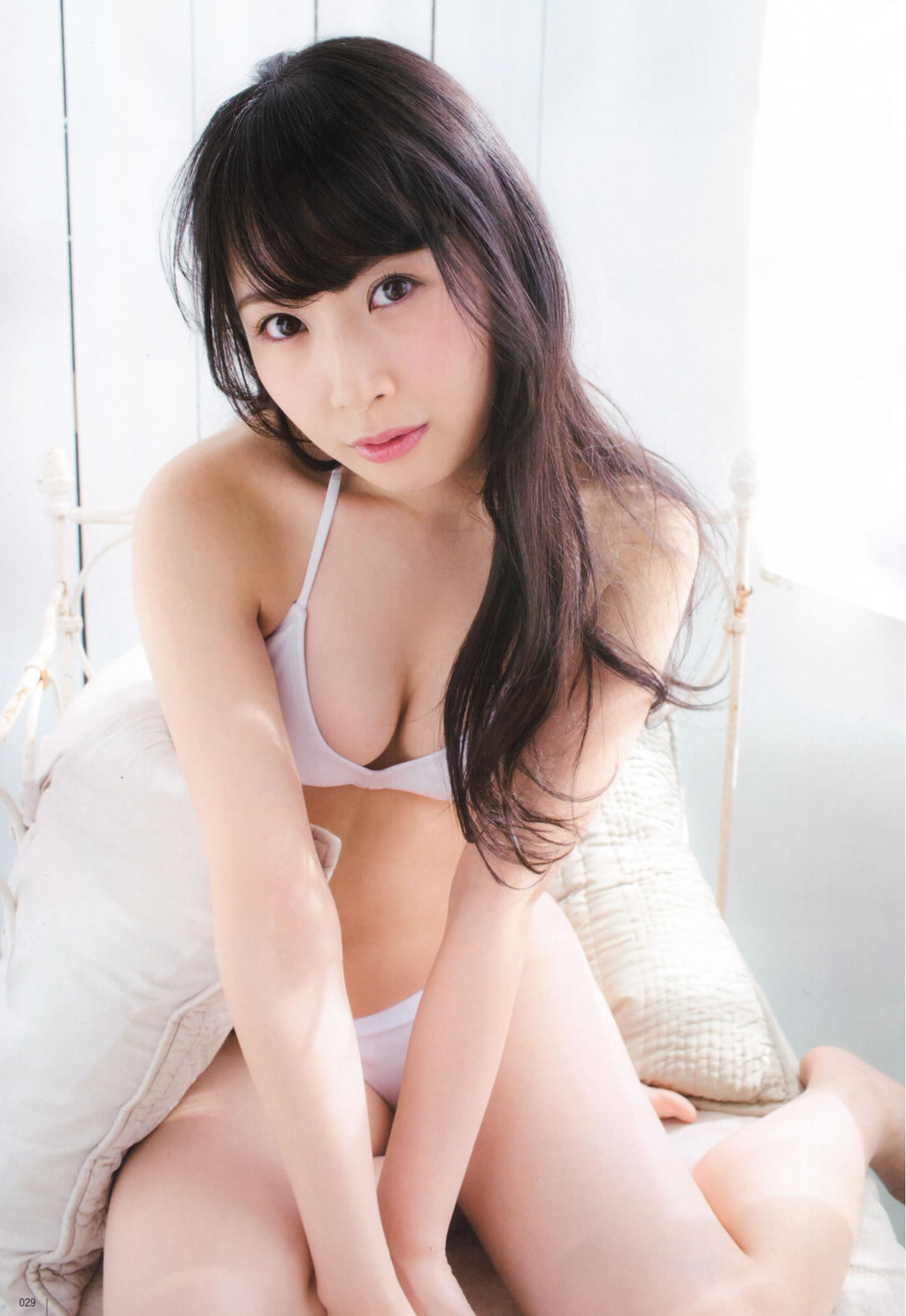 [UTB]高清写真图2015.05 西野七瀬 高柳明音 込山榛香 伊藤万理華 鞘師里保 鈴木愛理 岡井千聖 + 别册付録 白石麻衣 中元日芽香 深川麻衣 和田まあやの