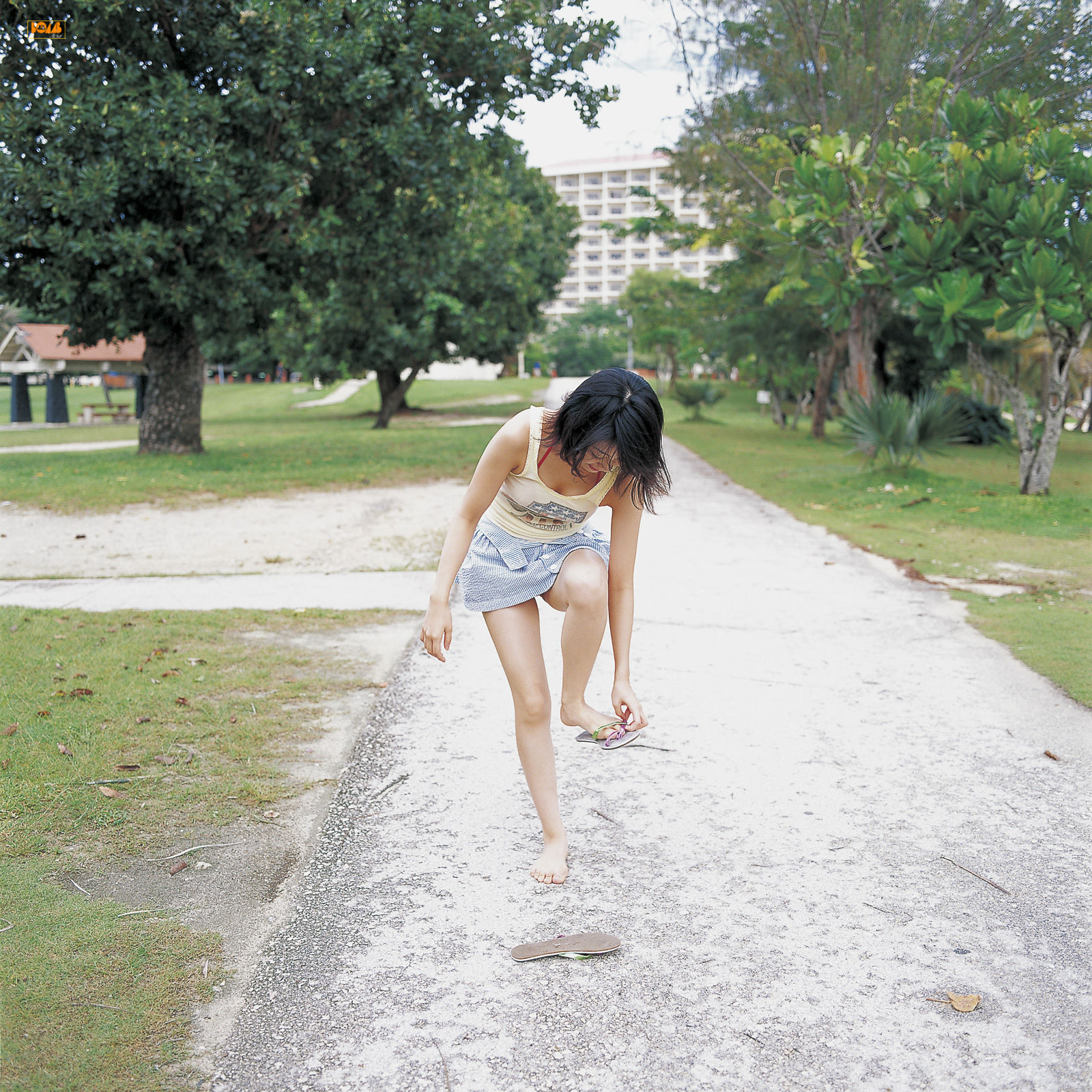 秋山依里(秋山奈々)-[Bomb.TV]高清写真图套图写真图集2007-12