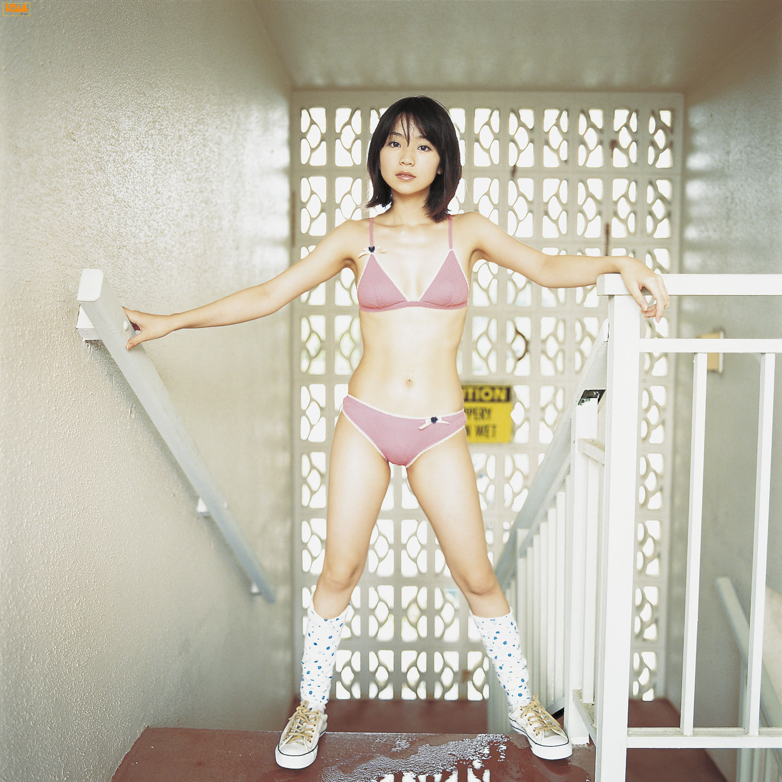 秋山依里(秋山奈々)-[Bomb.TV]高清写真图套图写真图集2008-01