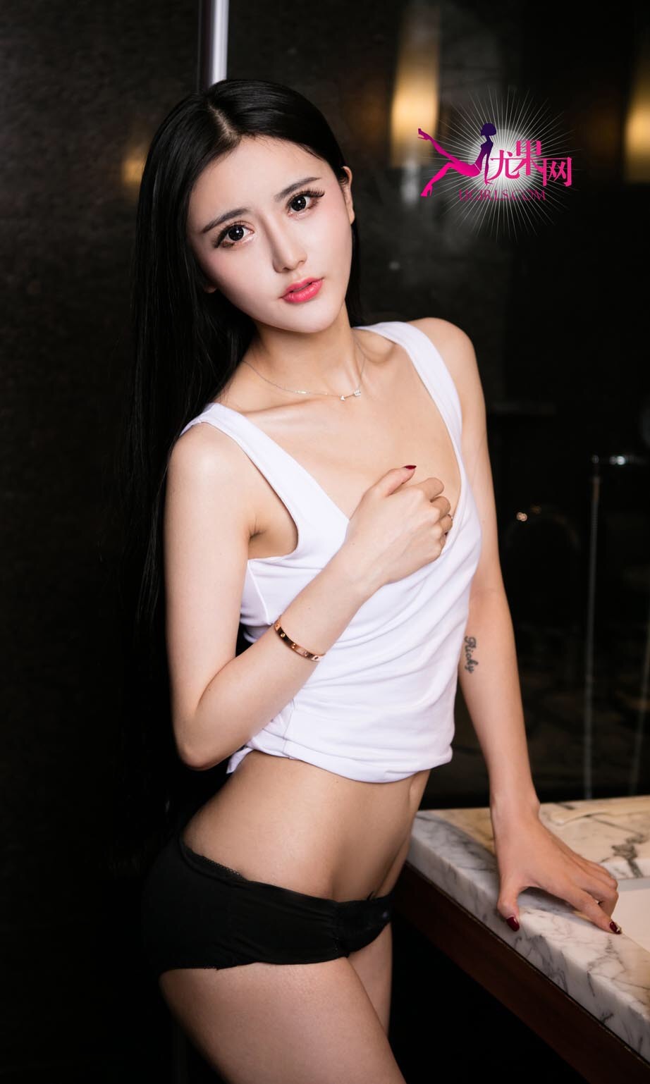 金子熙 [爱尤物]高清写真图VOL.258 甜言蜜语
