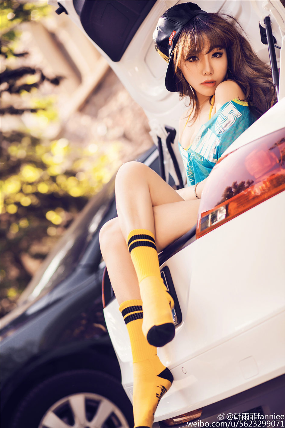 韩雨菲fanniee 平面模特性感个性写真图片