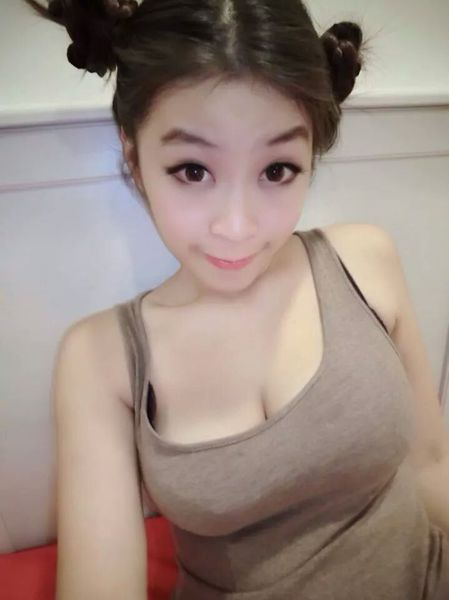 Yumi-脸蛋正身材凶的正妹