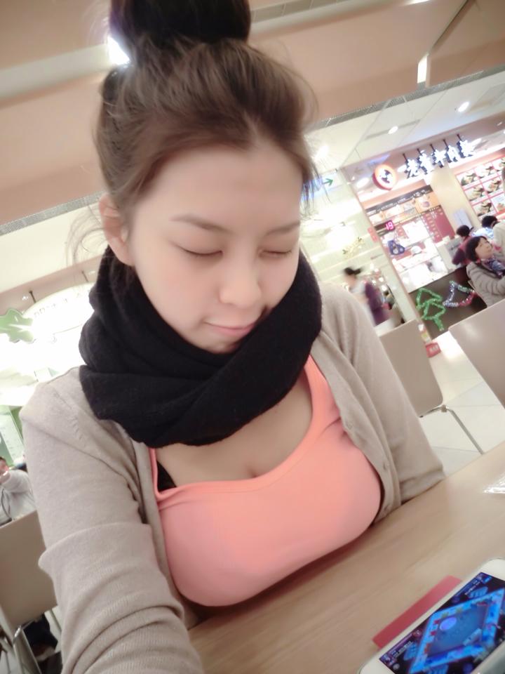 Yumi-脸蛋正身材凶的正妹